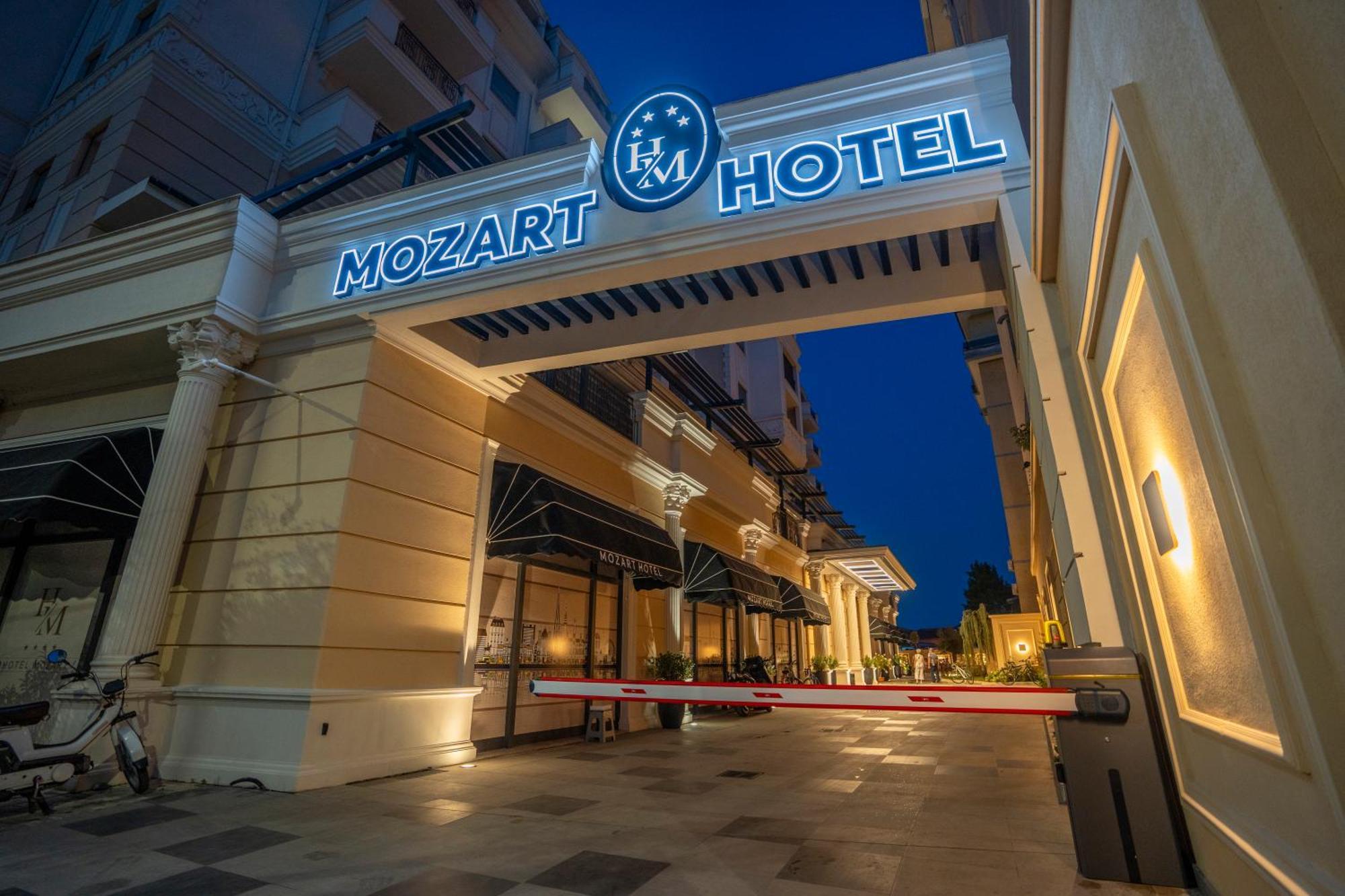 Hotel Mozart Shkodër Exteriör bild